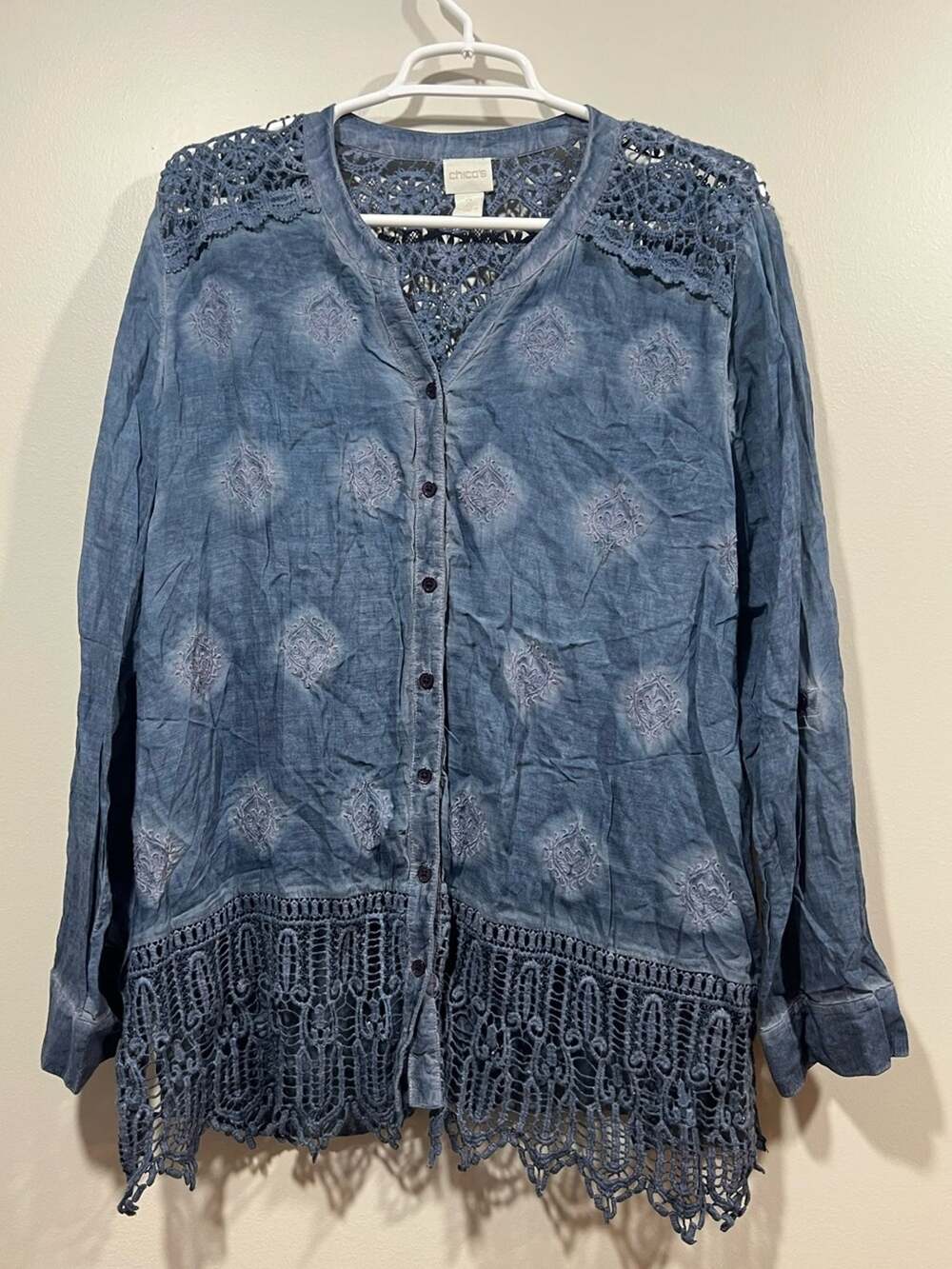 Chico's Washed Indigo Crochet-Trim Button Front Blouse Size Large